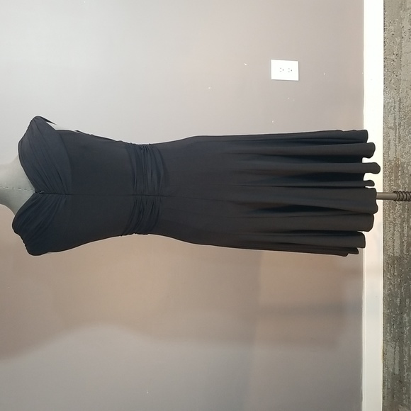 Frank Lyman size 6 black dress made in Canada stretchy fabric.  Designer quality - Picture 4 of 14